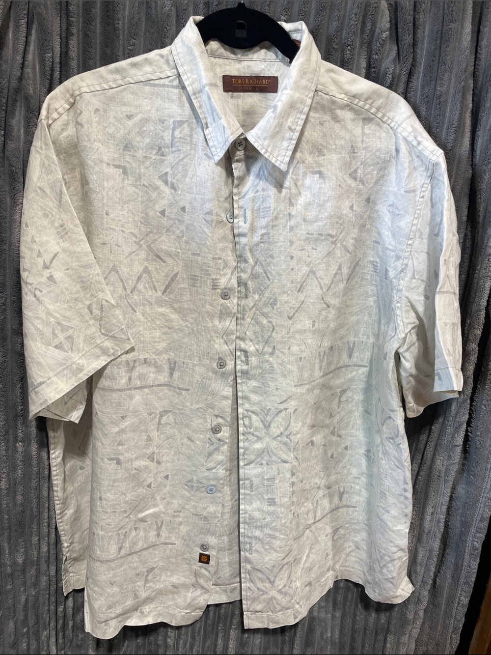 Tori Richard Linen Short-Sleeve Button-Down Shirt with Subtle Geo Print